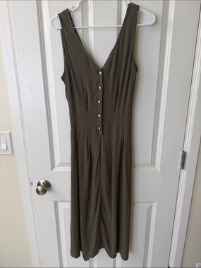 Sleeveless Olive Midi Dress with Front Buttons